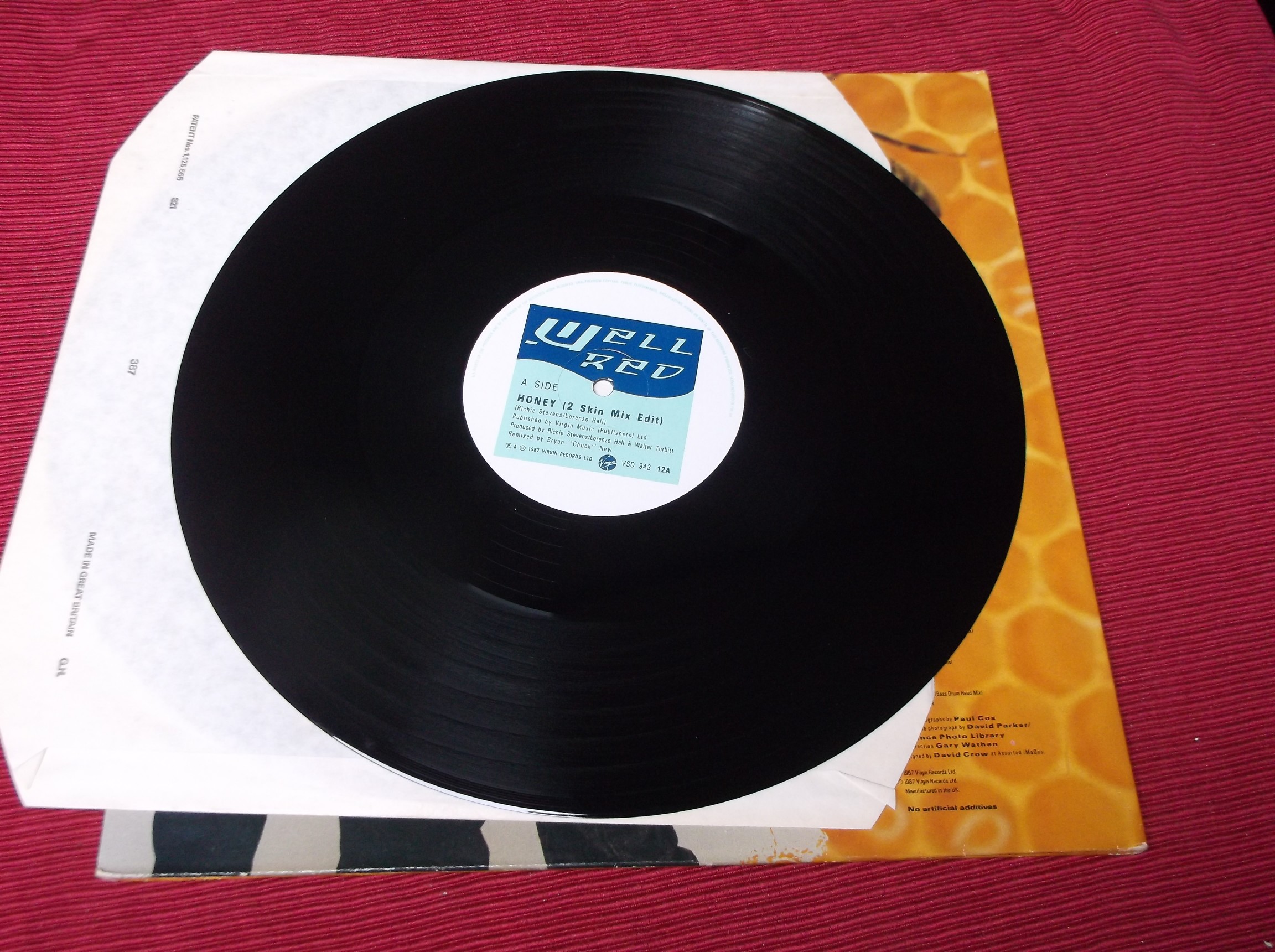 Well Red: Honey rare Double 12" EX+ - Image 7