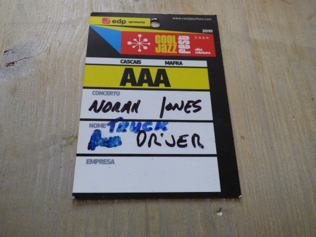 Norah Jones VERY RARE 2010 Access All Areas Crew Tour Pass/Laminate