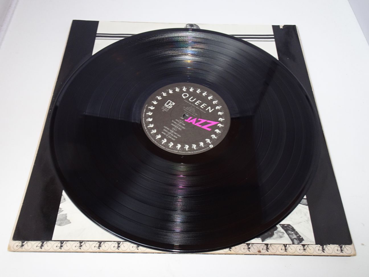 Queen: Jazz 1978 U.S Elektra A1/B1 Sterling LP - Image 7