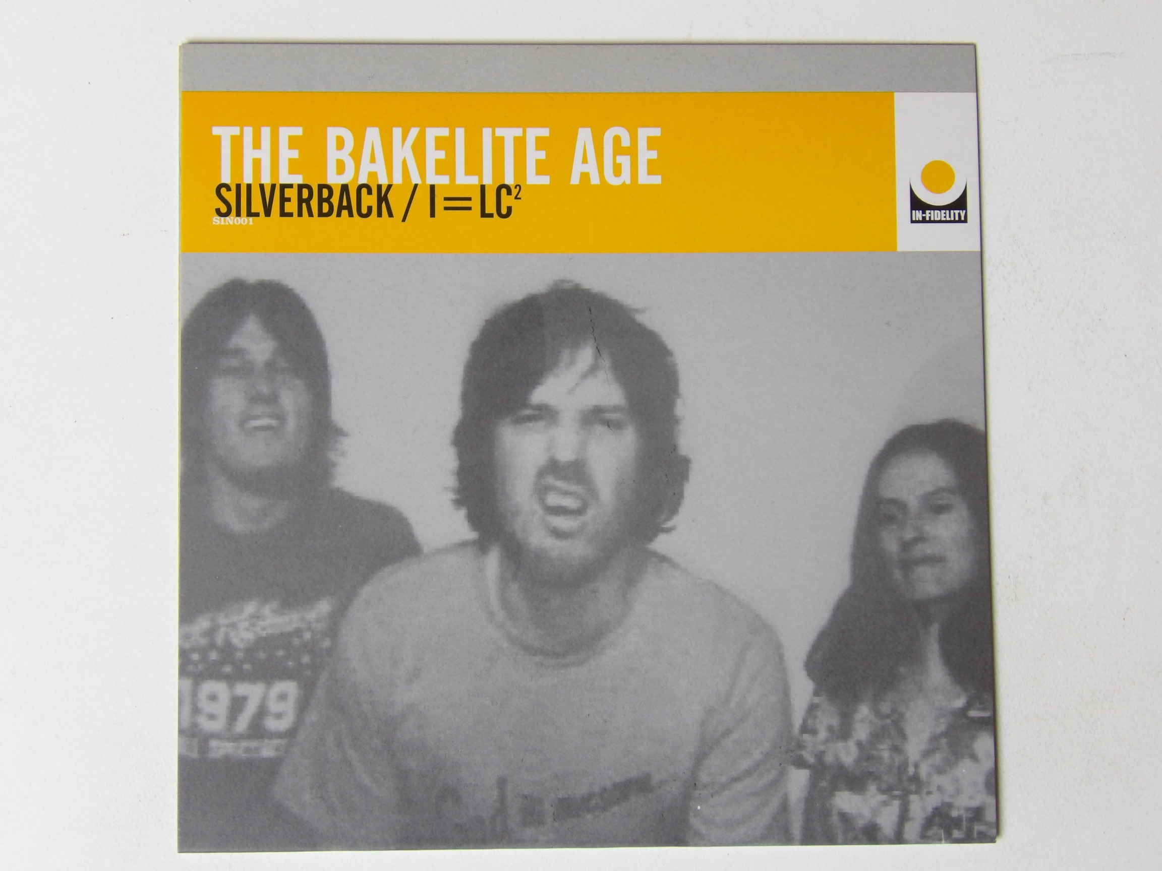 The Bakelite Age: Silverback Near Mint Australia 7"