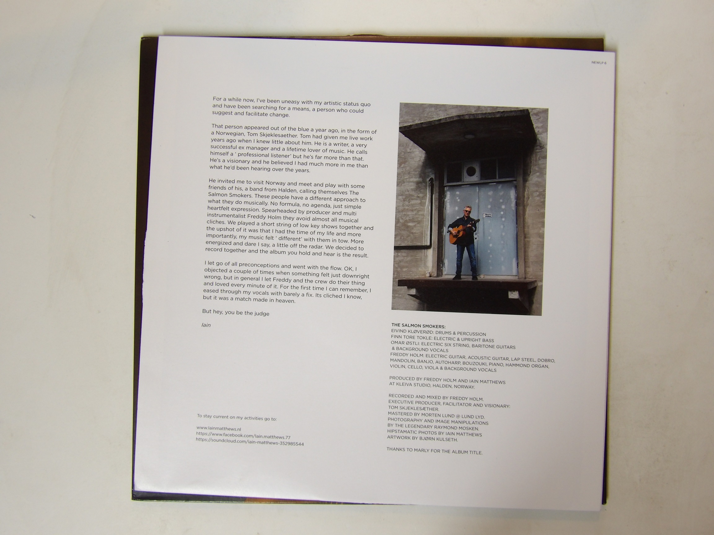 Iain Matthews & The Salmon Smokers: Fake Tan NEAR MINT 2020 LP - Image 5