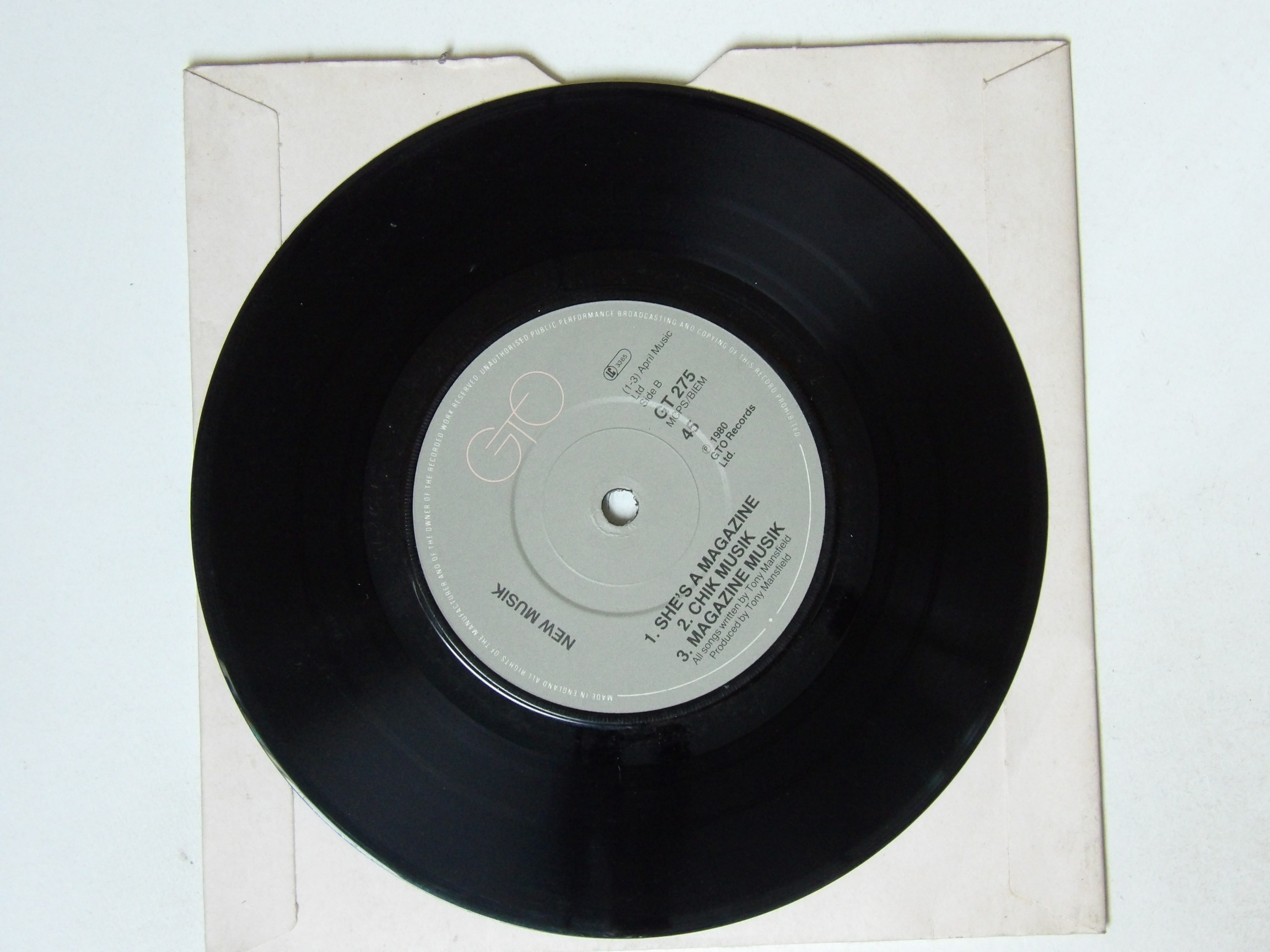 New Musik: Sanctuary 1980 VG+ 7" (plain sleeve) - Image 3