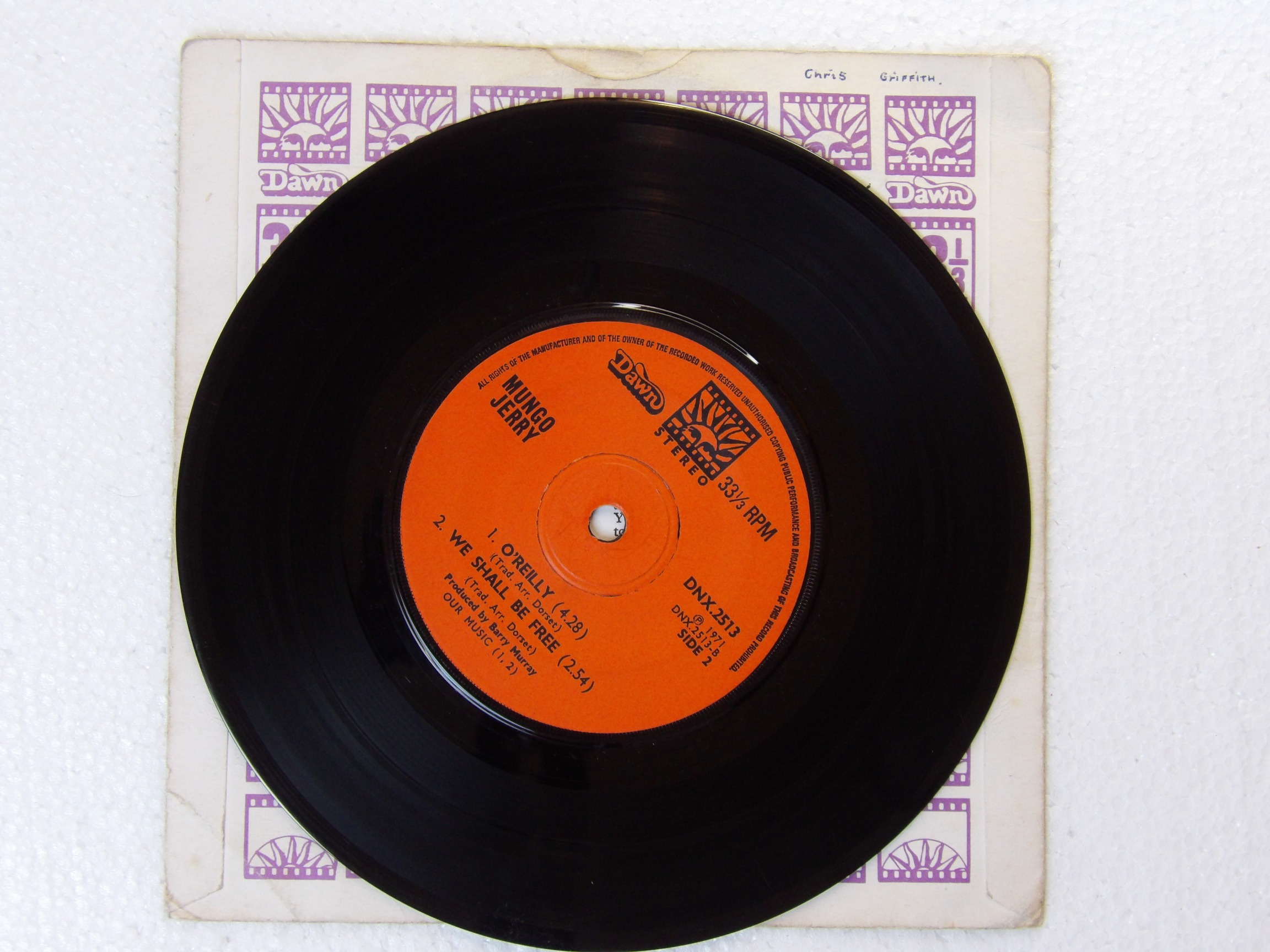 Mungo Jerry: You Don't Have To Be In The Army To Fight In The War 1971 7″ - Image 3