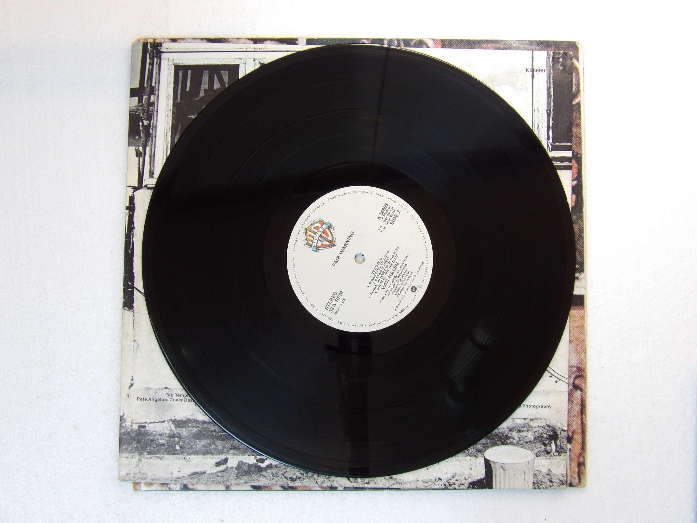 Van Halen: Fair Warning EX+ 1981 A2/B1 First Press UK LP - Image 2