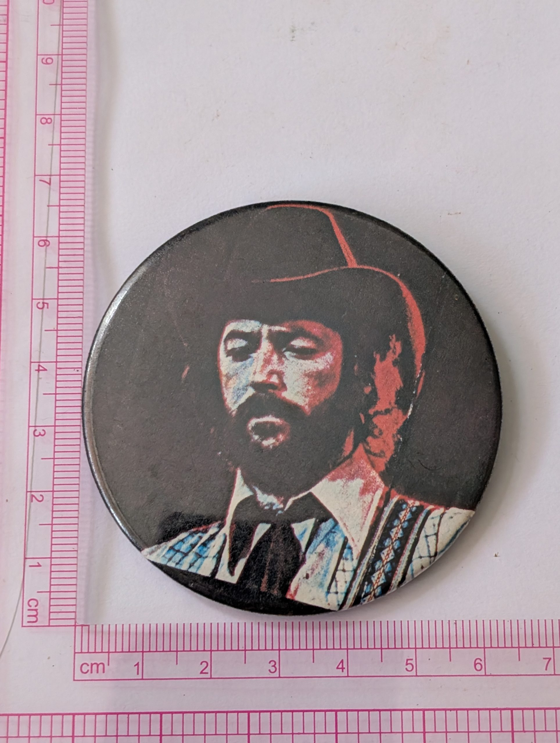 Eric Clapton: Closeup Large Vintage 1970s Badge/Button
