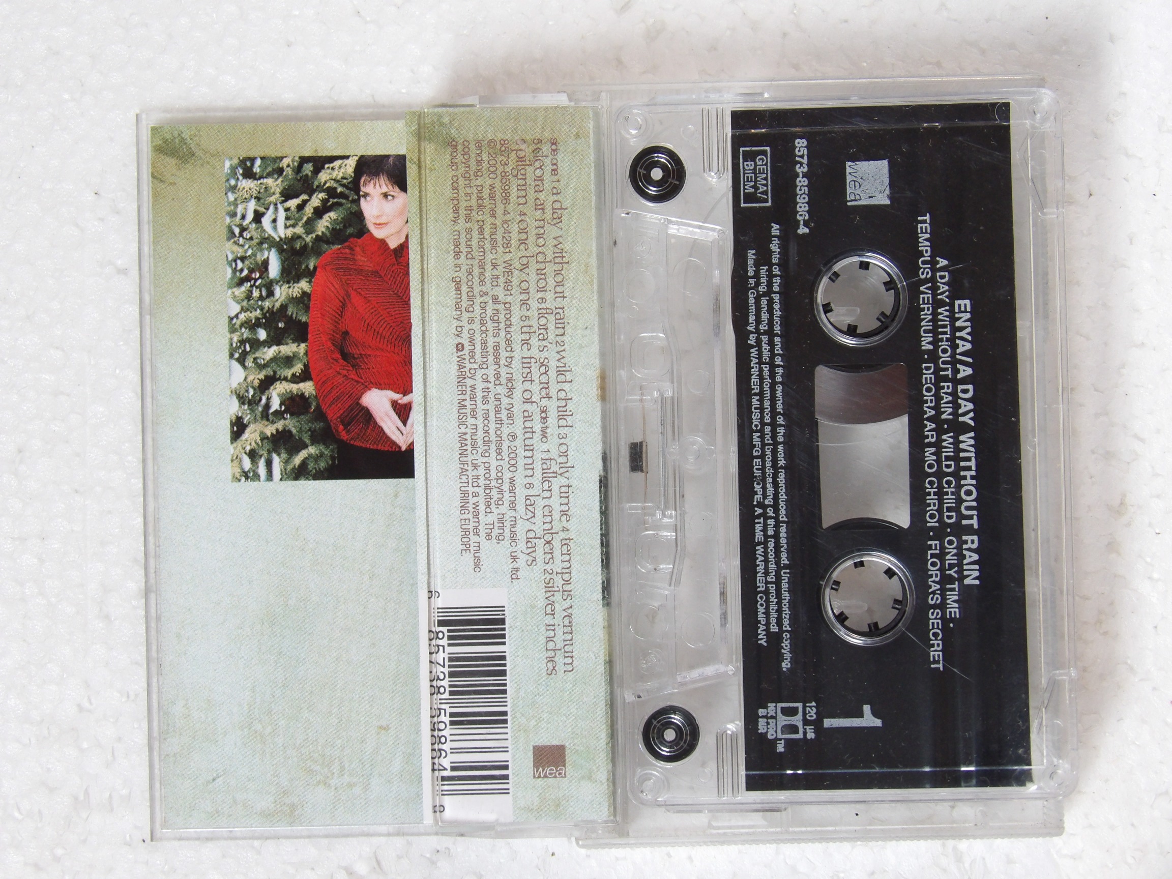 Enya: A Day Without Rain 2000 UK Cassette - Image 3